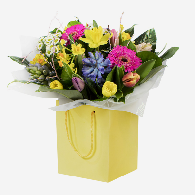 Meadow Fresh - A vibrant collection of fresh flowers with a touch of spring. Delivered in a complimentary gift box / bag. Make it a happy occasion and show how much you care.