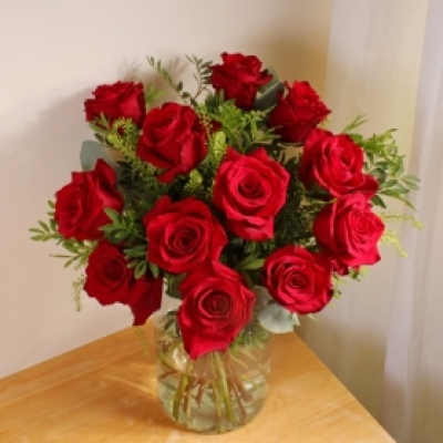 Roses are red - Beautiful red rose aqua arrangement