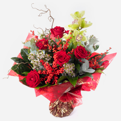 Star of Christmas - Looking for a magnificent gift to send to a loved one? The Star of Christmas bouquet really is one of the most luxurious flower gifts you could send this festive season.